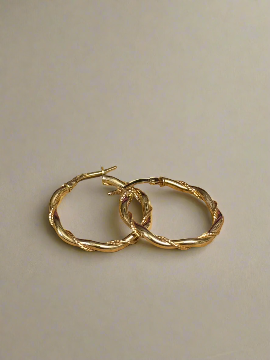 9ct Yellow Gold Medium Twisted Detail Hoop Earrings