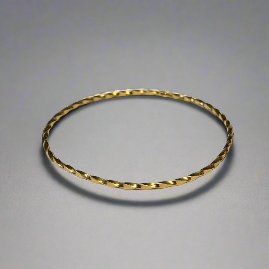 Previously Owned 9ct Yellow Gold Round Twisted Bangle