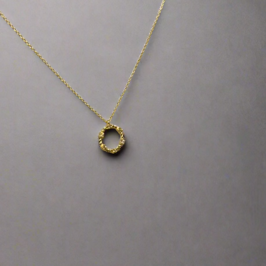 9ct Yellow Gold 0.04ct Diamond Circle Necklace 18"