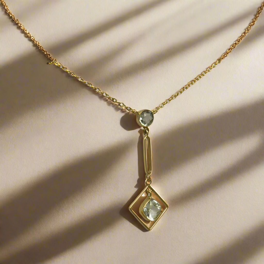 Previously Owned 15ct Yellow Gold Aquamarine Drop Pendant