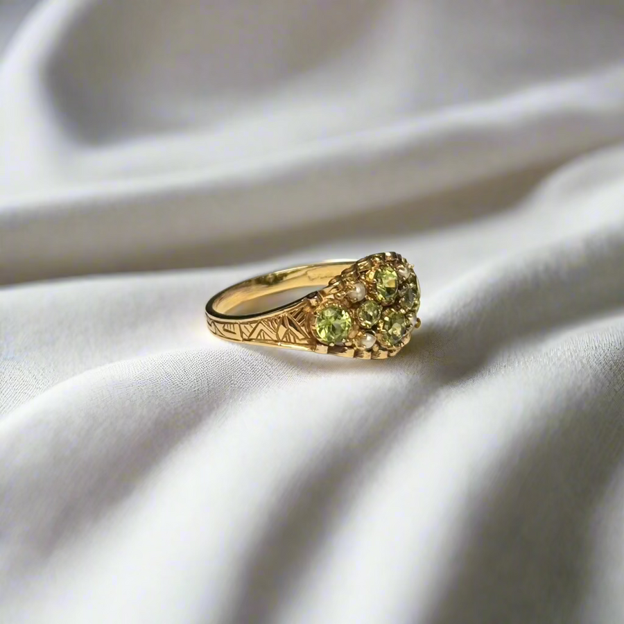 Previously Owned 9ct Yellow Gold Peridot & Pearl Cluster Ring