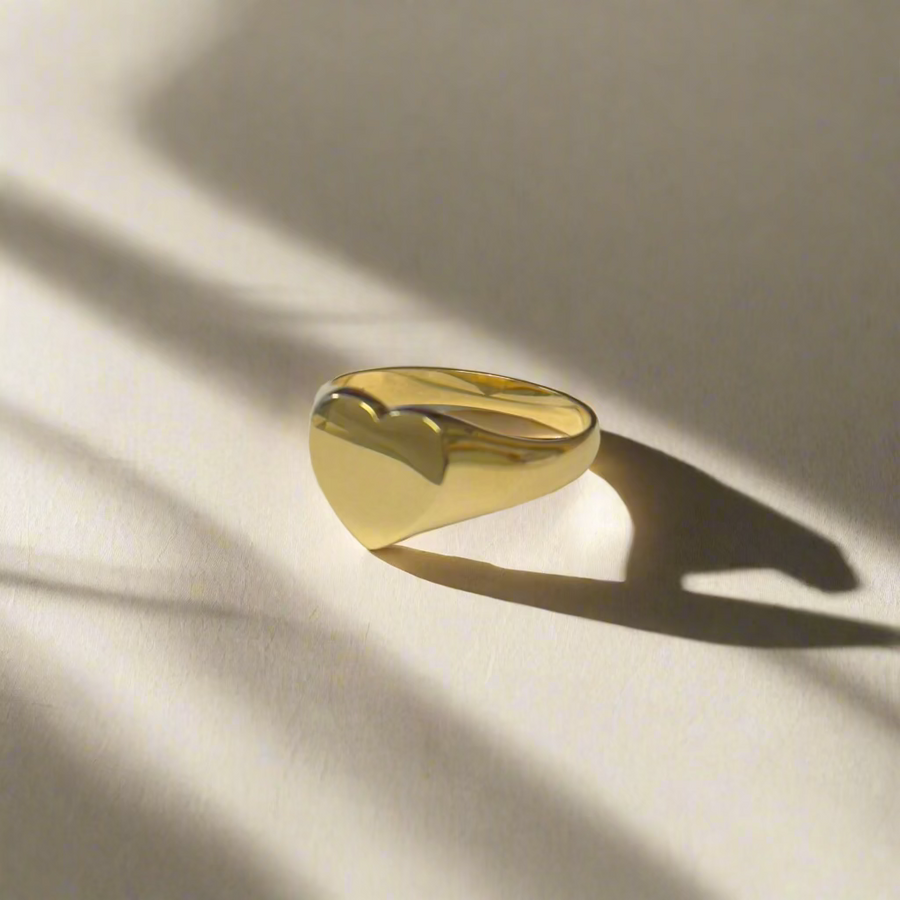 Previously Owned 9ct Yellow Gold Heart Signet Ring