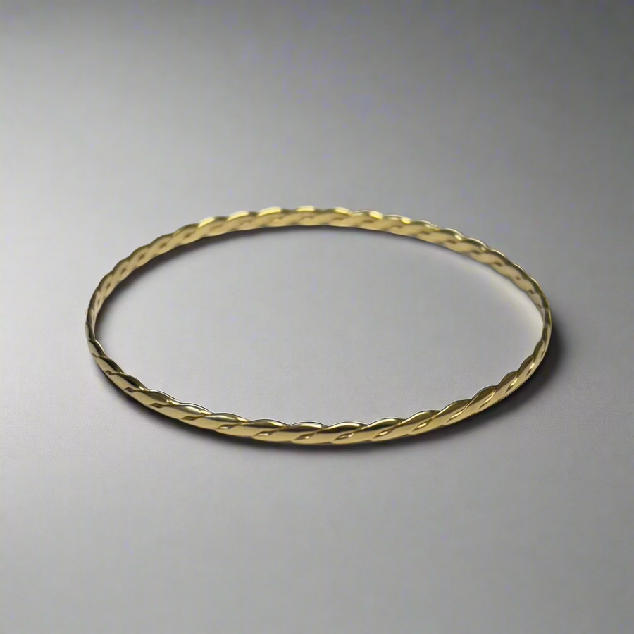 Previously Owned 9ct Yellow Gold Fine Twisted Bangle